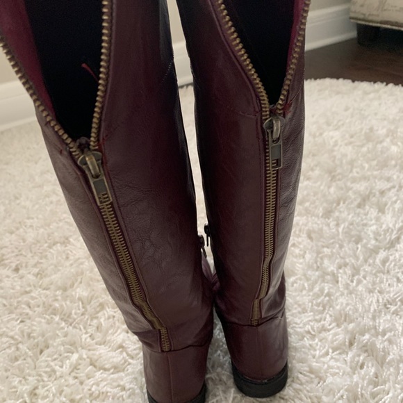 Over The Knees Boots - Picture 3 of 4